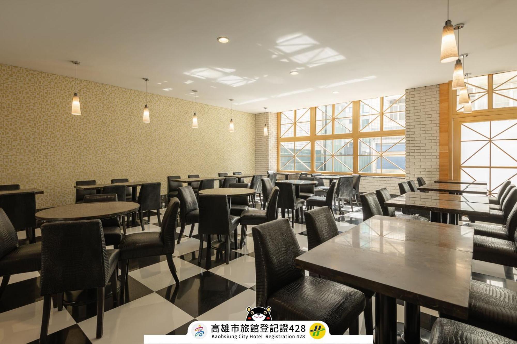 Kindness Hotel - Houyi Jiuru Kaohsiung Eksteriør billede