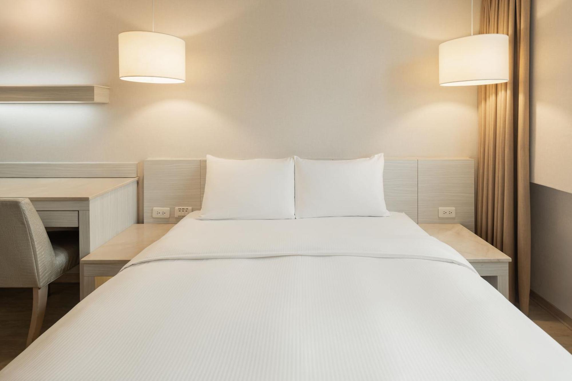 Kindness Hotel - Houyi Jiuru Kaohsiung Værelse billede
