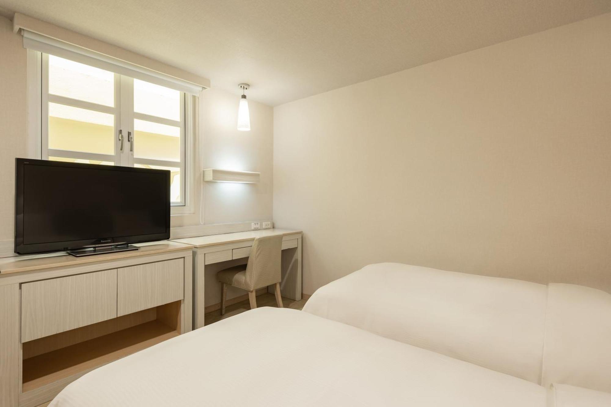 Kindness Hotel - Houyi Jiuru Kaohsiung Værelse billede